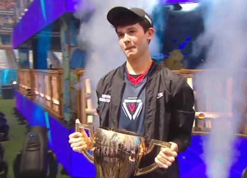 16-летний школьник выиграл чемпионат мира по Fortnite! Он заработал $3 млн