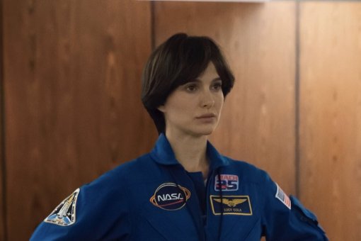 Космос сводит Натали Портман с ума в новом трейлере драмы «Бледная синяя точка»