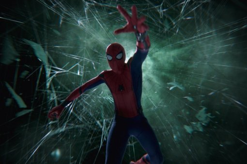 Пересмотрите самые крутые сцены из «Человека-паука: Вдали от дома» в высоком качестве