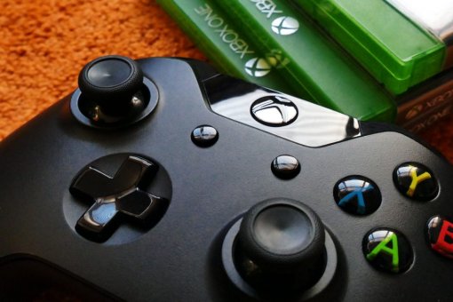 Фил Спенсер пообещал, что Xbox Project Scarlett не будет уступать по цене и мощности