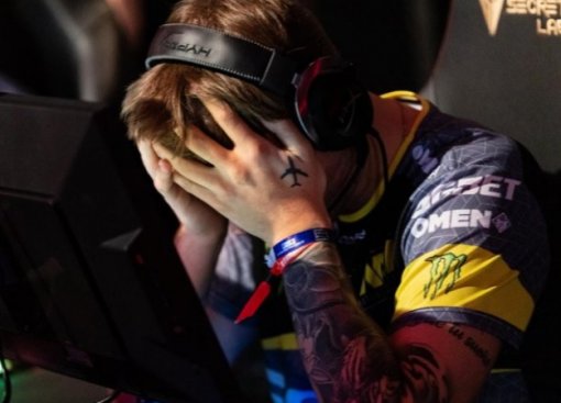 S1mple расторгнет партнерку с Twitch. Ему не понравилось, что его забанили за «П-слово»