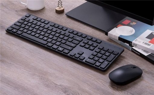 Комплект из беспроводной клавиатуры и мыши Xiaomi оценили в 900 рублей