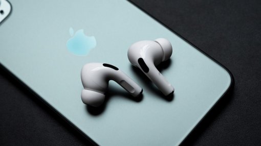 Airpods Pro поставили на третье место в обновленном топе лучших наушников Роскачества