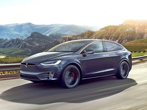Ограничение скорости на электромобиле Tesla можно обхитрить с помощью изоленты