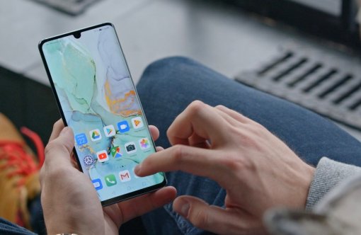 Huawei представила официальный список из 22 моделей, которые первыми получат EMUI 10.1