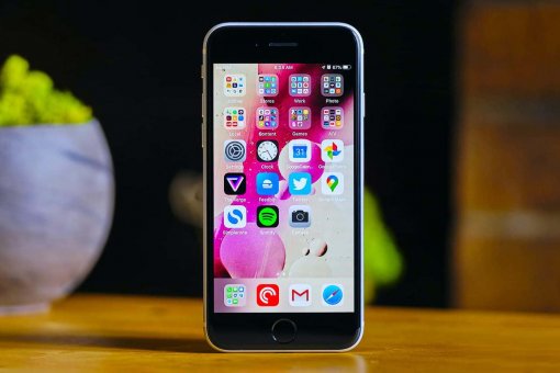 Эксперты iFixit рассказали о взаимозаменяемых деталях iPhone SE и iPhone 8
