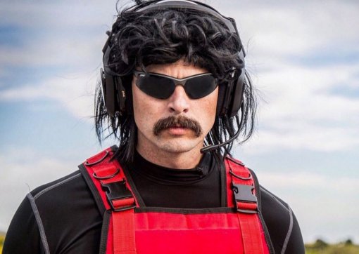 Dr Disrespect поддержал теории заговора о коронавирусе. Зрители стрима это не одобрили