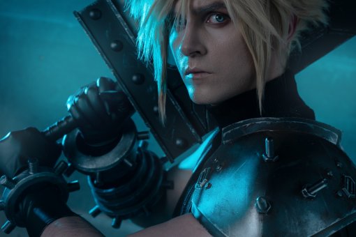 Россиянин косплеит Клауда Страйфа из Final Fantasy VII