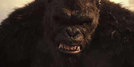 Вышел новый трейлер фильма «Годзилла против Конга». Там показали пораженного Кинг-Конга