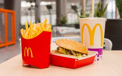 «Макдоналдс» сменит дизайн. Появились фото новой упаковки БигМака, Филе-О-Фиш и других бургеров