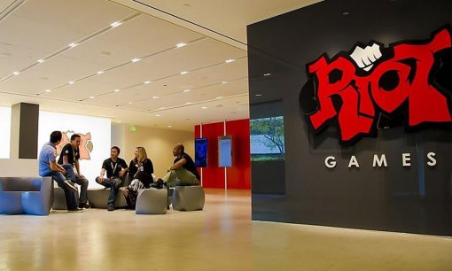 Генерального директора Riot Games обвинили в сексуальных домогательствах