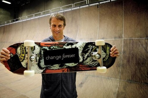 52-летний скейтбордист Тони Хоук последний раз в жизни выполнил трюк с разворотом на 540 градусов