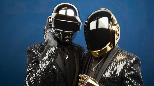 Нейросеть создала очень необычный клип на песню Daft Punk