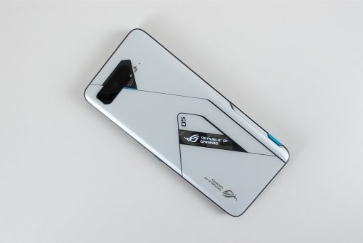 Представлен игровой флагман Asus ROG Phone 5 — экран 144 Гц и до 18 ГБ ОЗУ