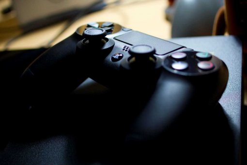 Уже лучше: в сети появились новые рендеры PlayStation 5 Уже лучше: в сети появились новые рендеры PlayStation 5